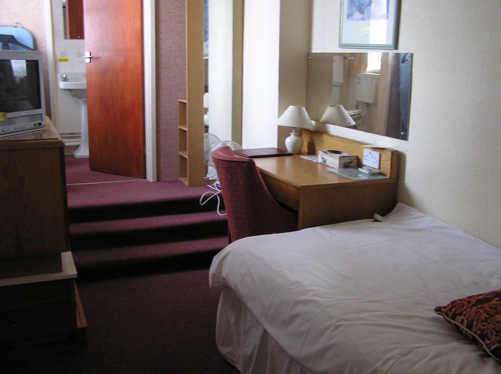Cadogan Hotel Newmarket (Suffolk) Exterior foto